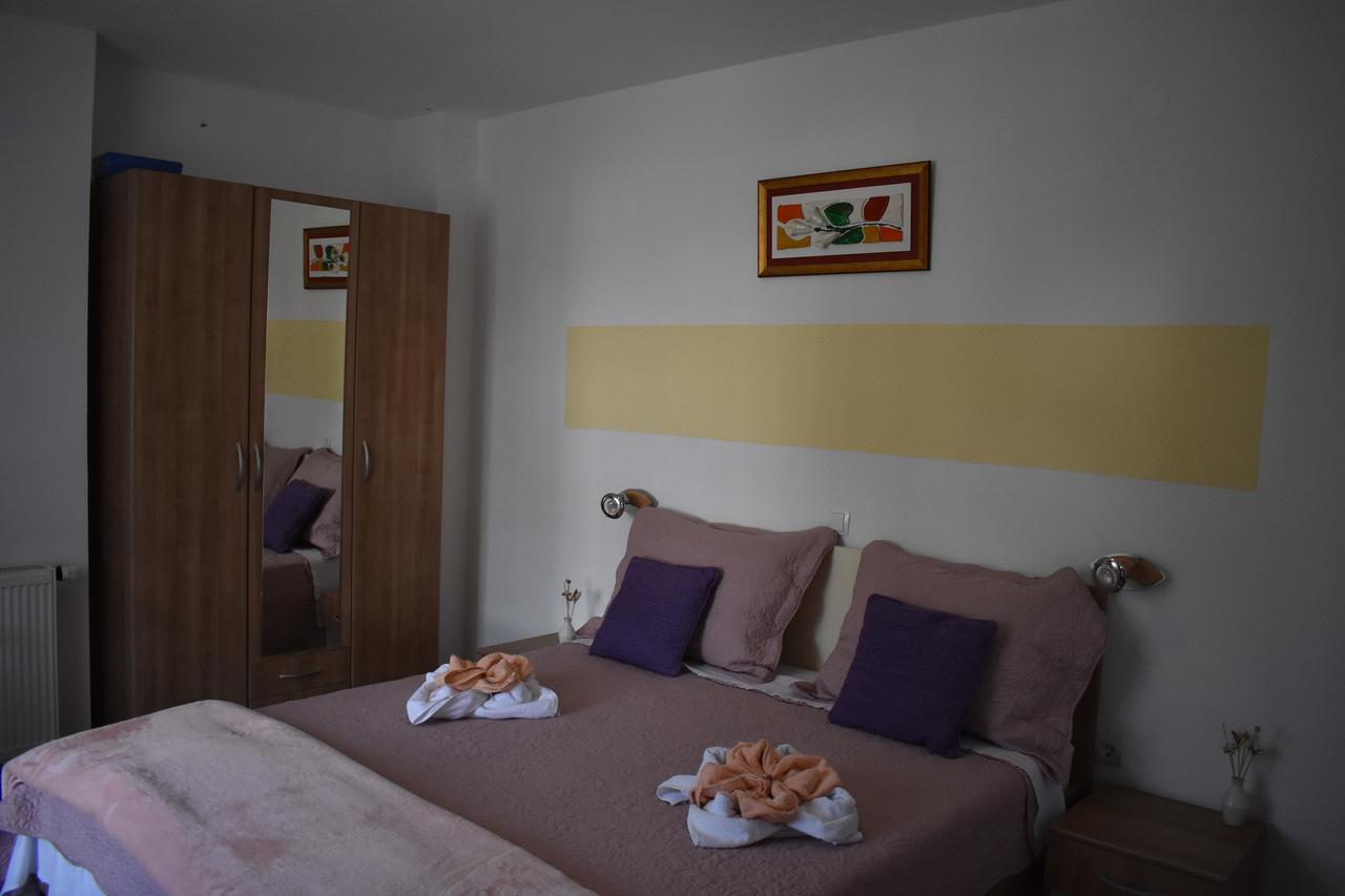Guesthouse Samolov Vrhovine Екстер'єр фото