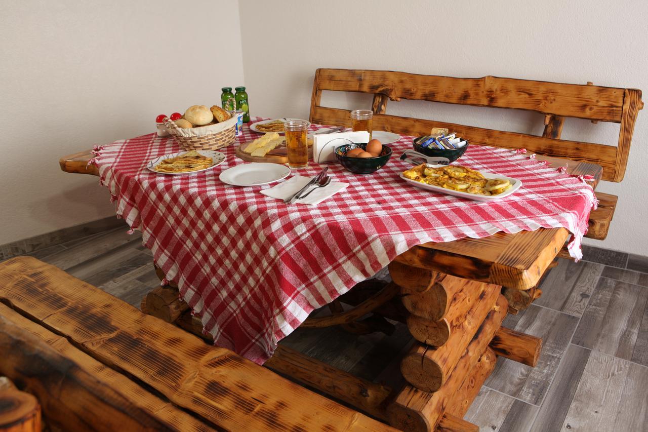 Guesthouse Samolov Vrhovine Екстер'єр фото