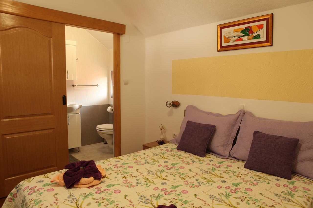 Guesthouse Samolov Vrhovine Екстер'єр фото