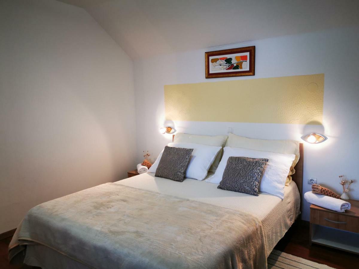Guesthouse Samolov Vrhovine Екстер'єр фото